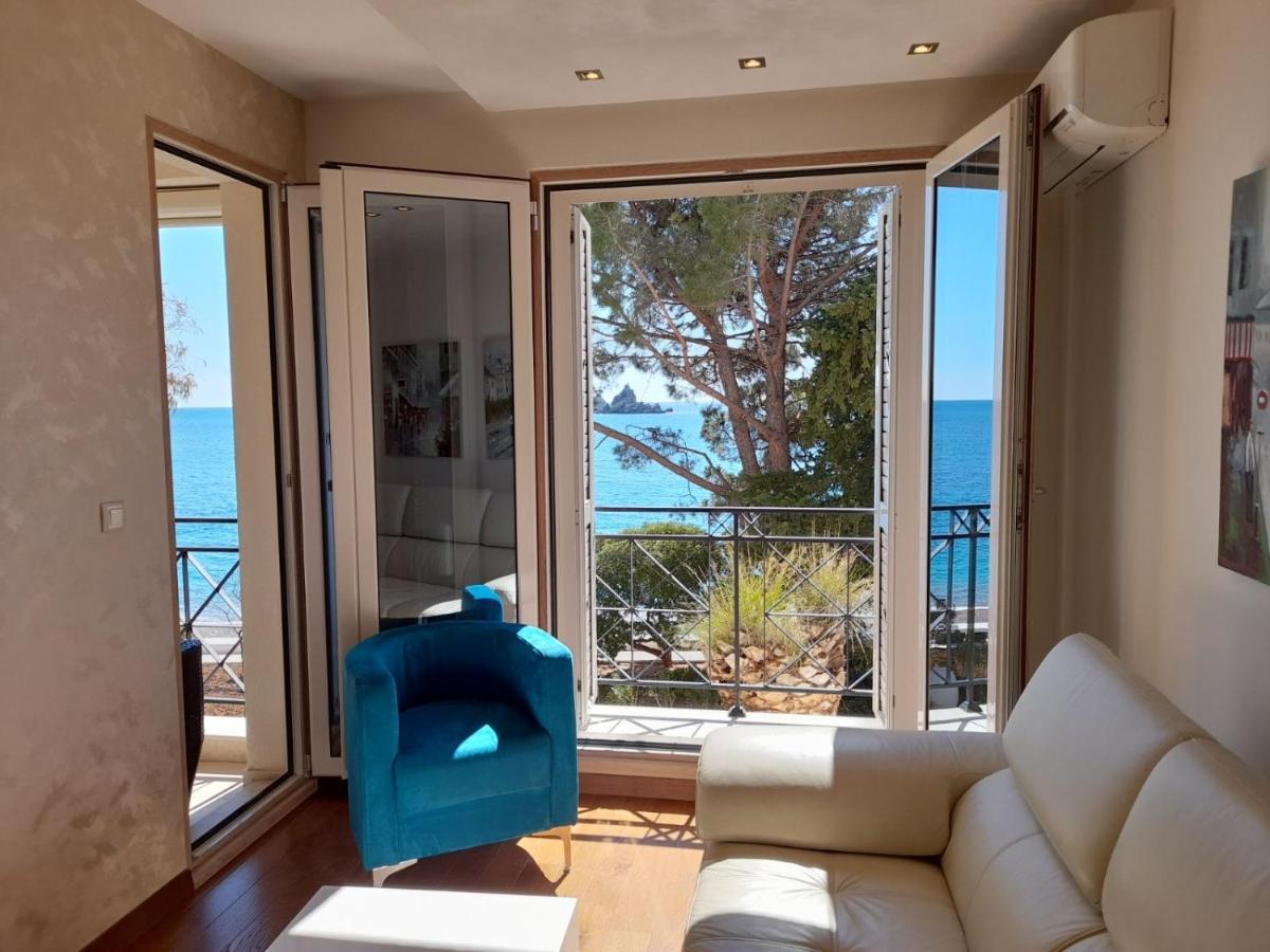 Luxbeachfront Petrovac Eksteriør billede