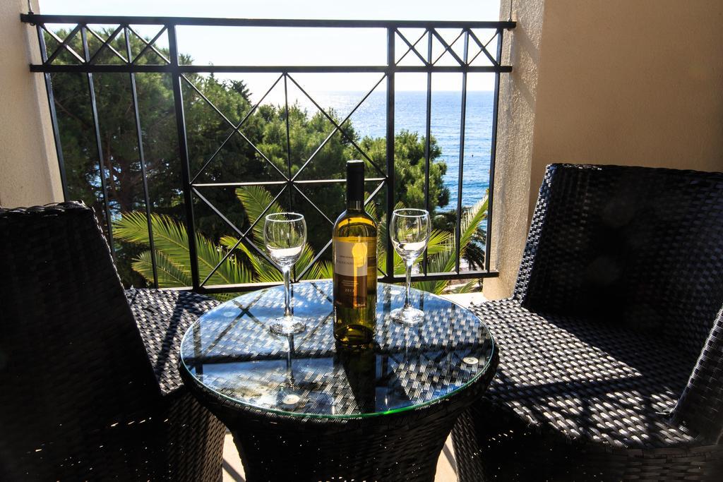 Luxbeachfront Petrovac Eksteriør billede