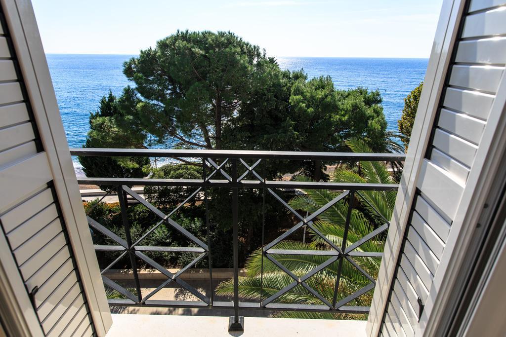 Luxbeachfront Petrovac Eksteriør billede