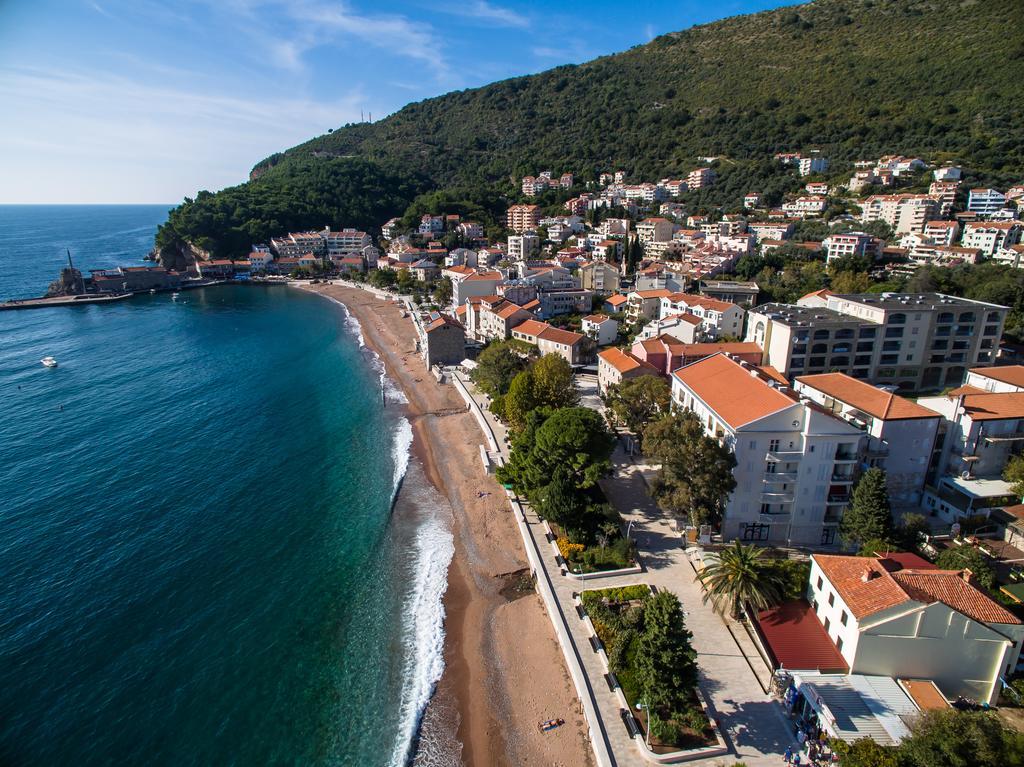 Luxbeachfront Petrovac Eksteriør billede